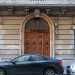 Foto 7. Sempre nel quartiere Umbertino, in via Cardassi 32 ci aspetta un edificio del 1923 [Foto di Antonio Caradonna]